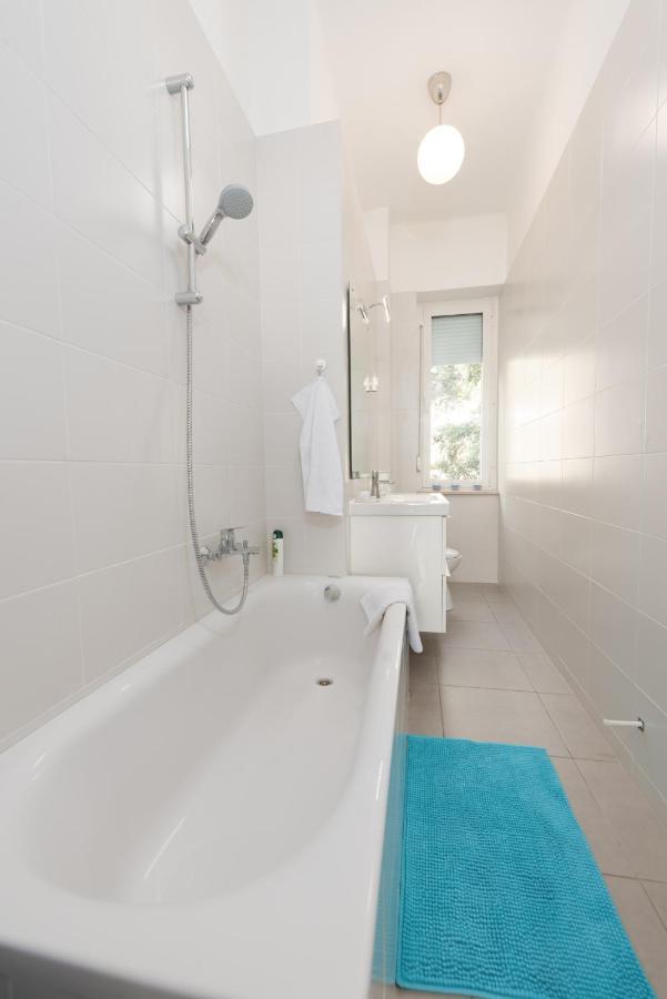 Lari Apartman