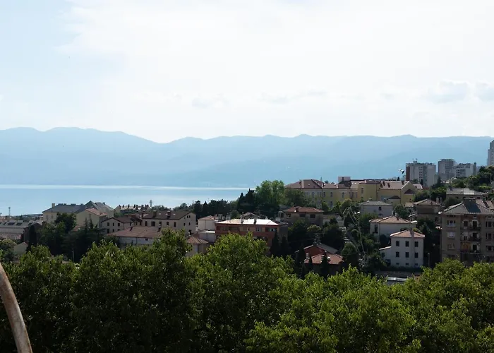 Apartman Lari